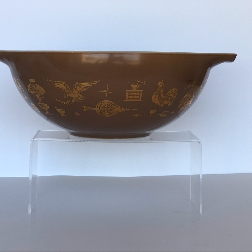 VTG 1960s PYREX 4 QT Early American Heritage Cinderella Mixing Bowl Gold Accents